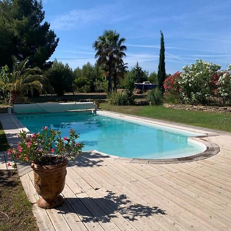 Chambre Privee Avec Acces Piscine Laouque Luaran gambar
