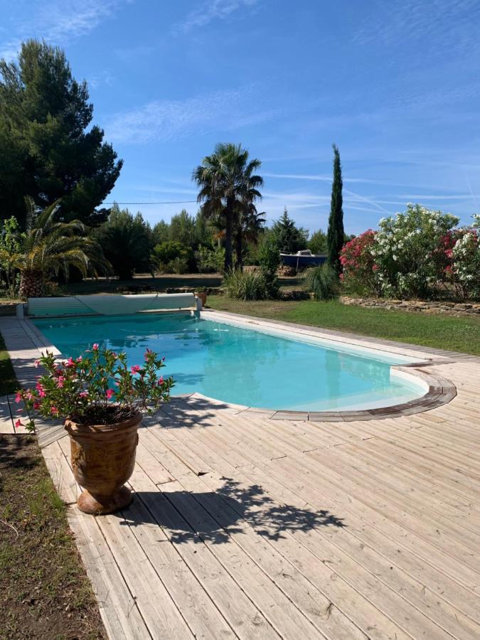 Chambre Privee Avec Acces Piscine Laouque Luaran gambar